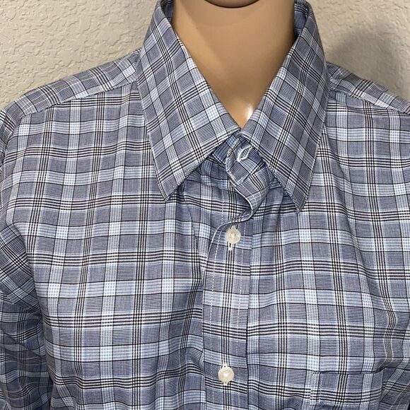 Neiman Marcus   - Picture 4 of 8